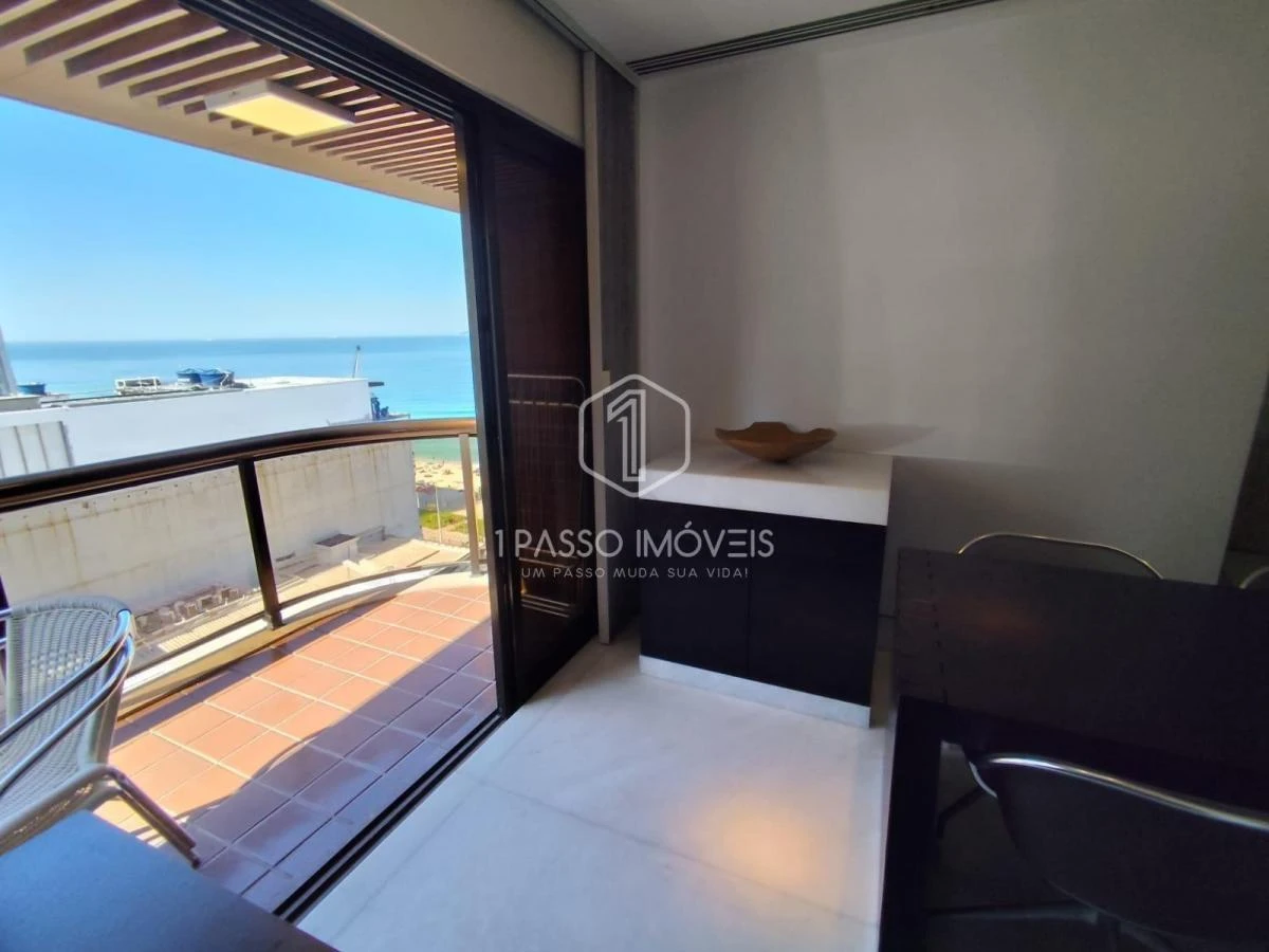 82 m² apartment with 2 en-suite bedrooms and balcony — photo 10