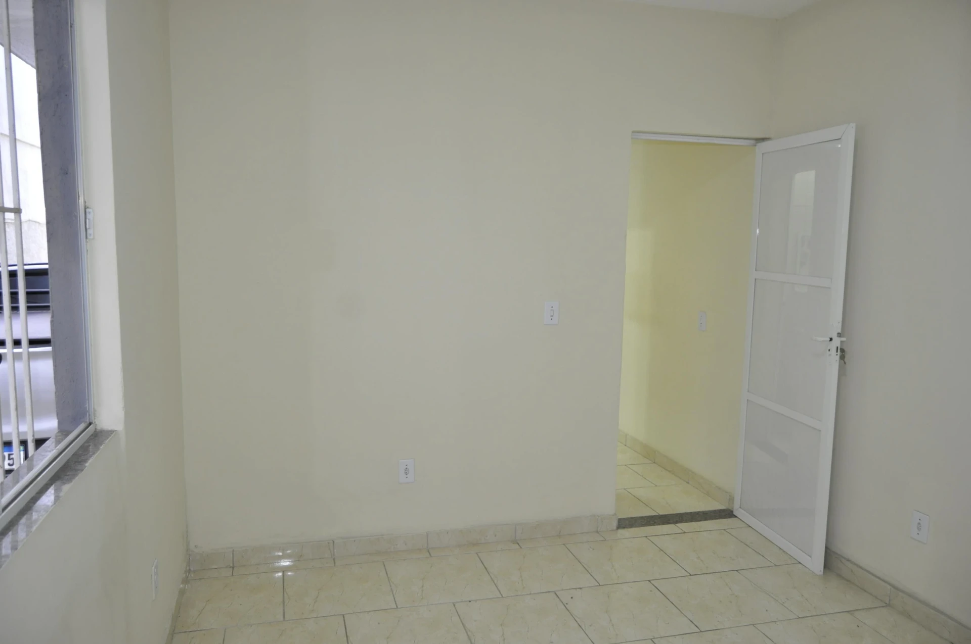 Apartamento sem mobília com varanda e 2 quartos — photo 5
