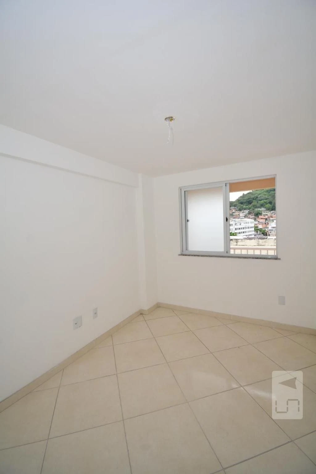 Apartamento com vista para as montanhas, Vaz Lobo — photo 29