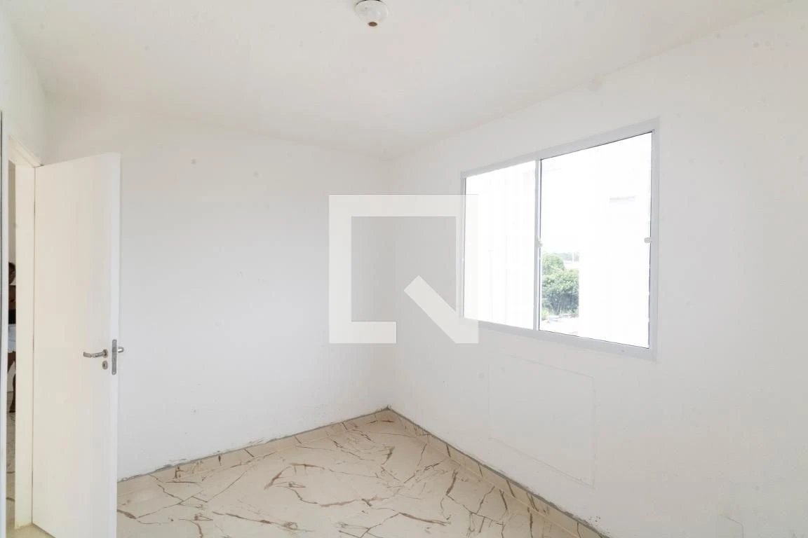 Apartamento com 2 quartos e área de serviço com tanque — photo 28