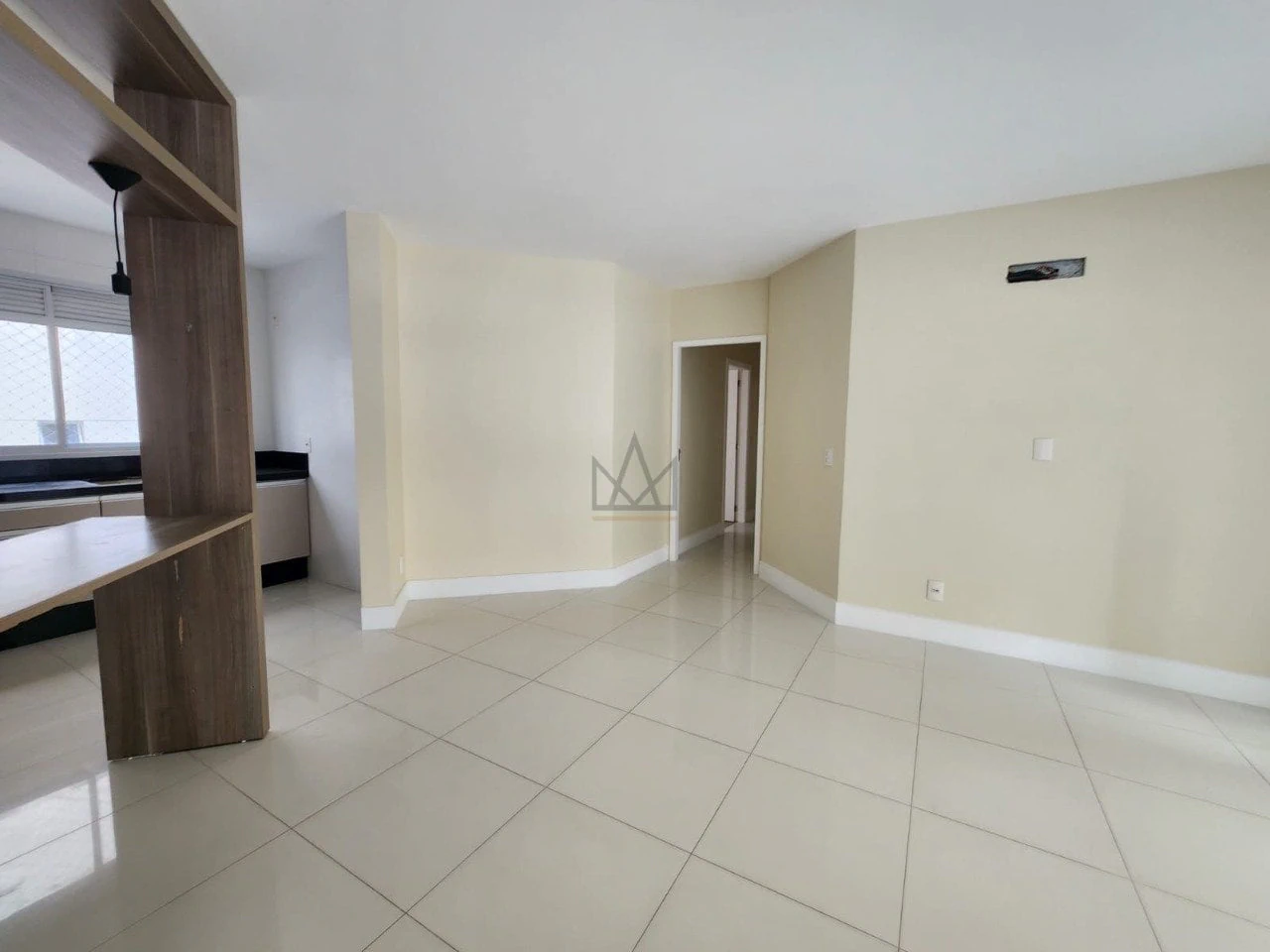 Departamento con ventanales de piso a techo en Florianópolis — photo 14