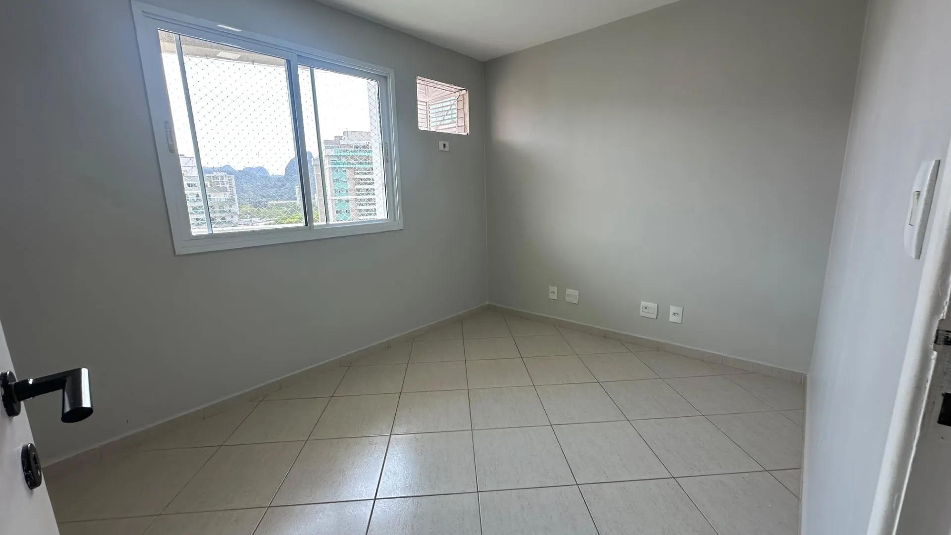 70 m² apartment with 2 bedrooms and gas kitchen on the 9th floor — photo 2