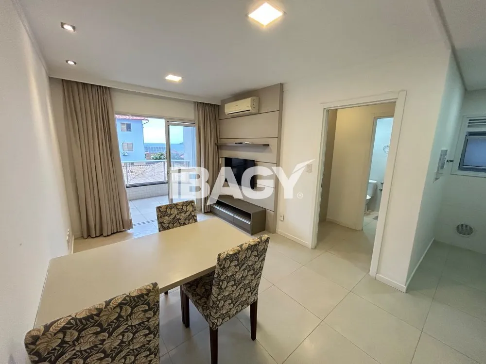 Unfurnished 77 m² apartment with 1 en-suite bedroom — photo 2