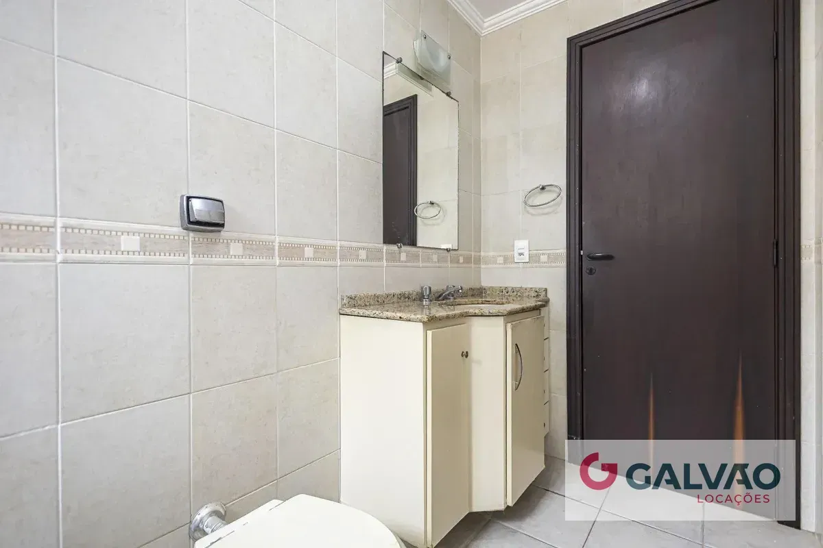 3-bedroom house with a bathtub — photo 20