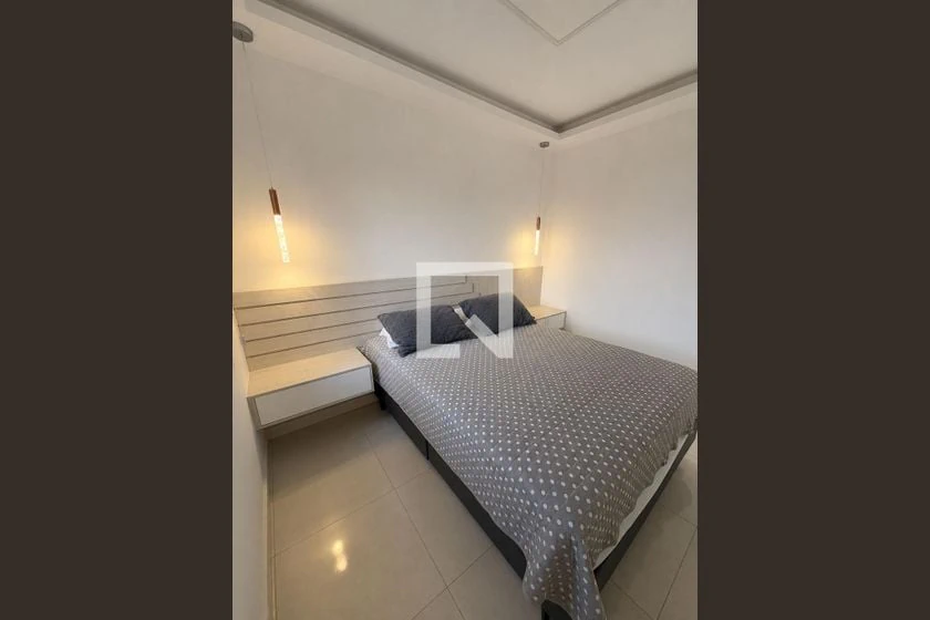 3-bedroom apartment in a building with a gym — photo 13