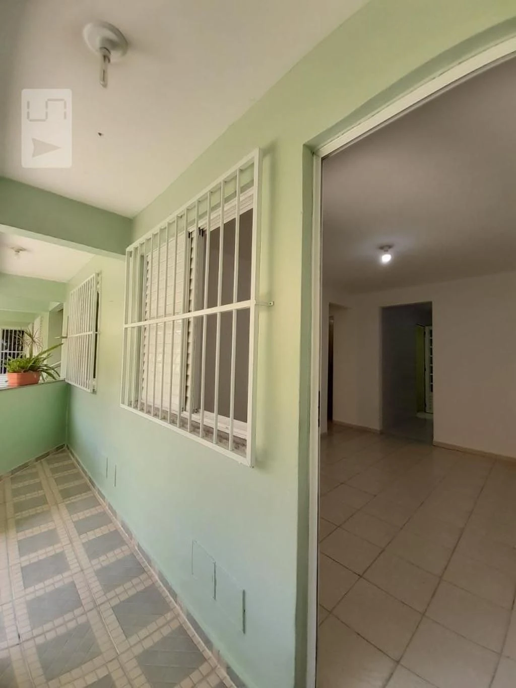 Rental apartment with 2 bedrooms and a balcony — photo 18