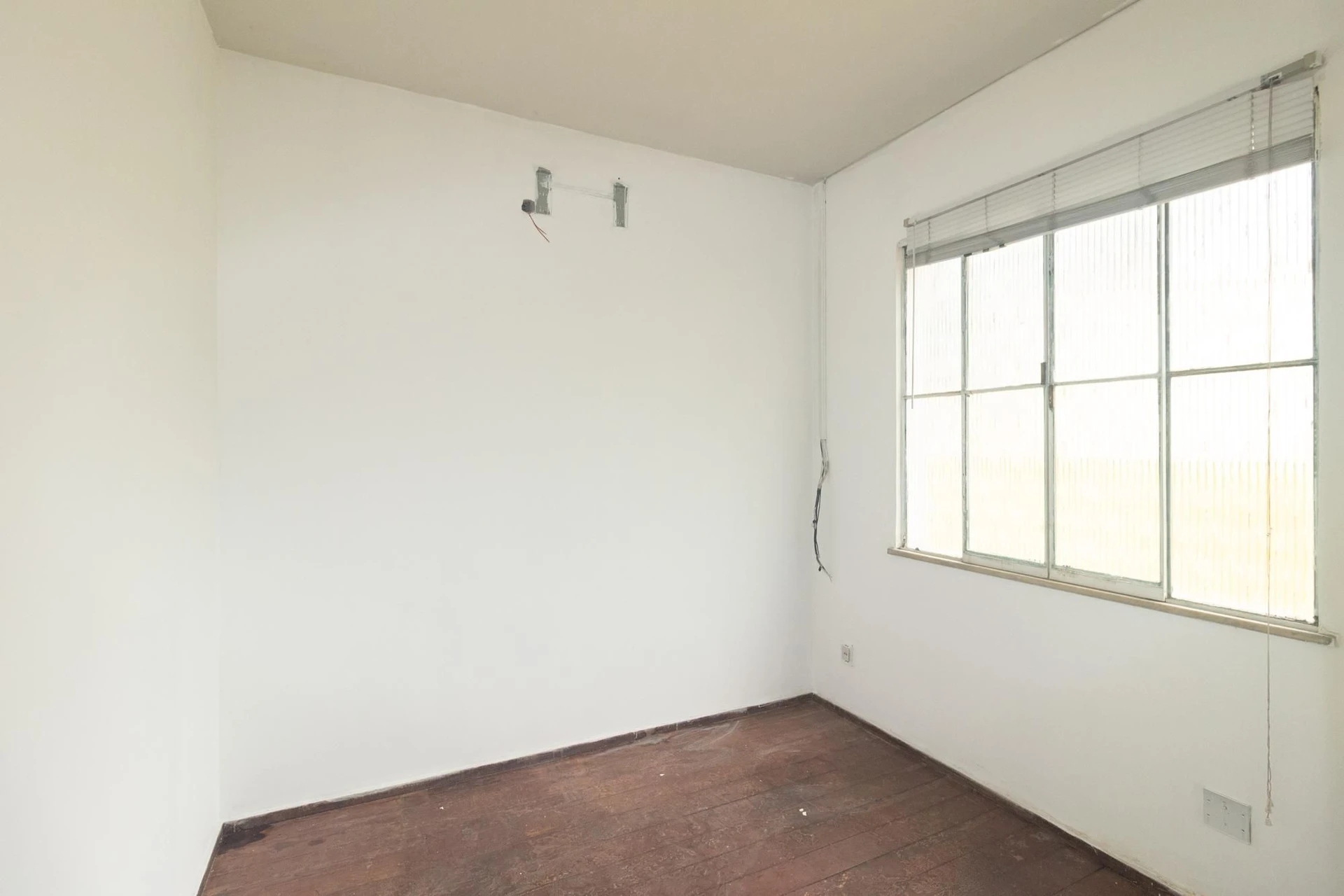 4-bedroom rental house with private garden and parking — photo 28