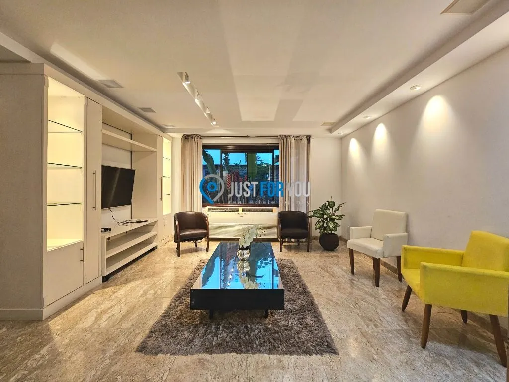 Furnished 4-bedroom house with 5 bathrooms and 350 m² — photo 13