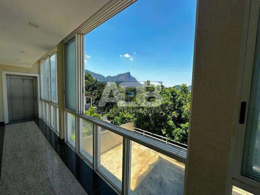 Furnished house with 5 bedrooms and 10 bathrooms — photo 12