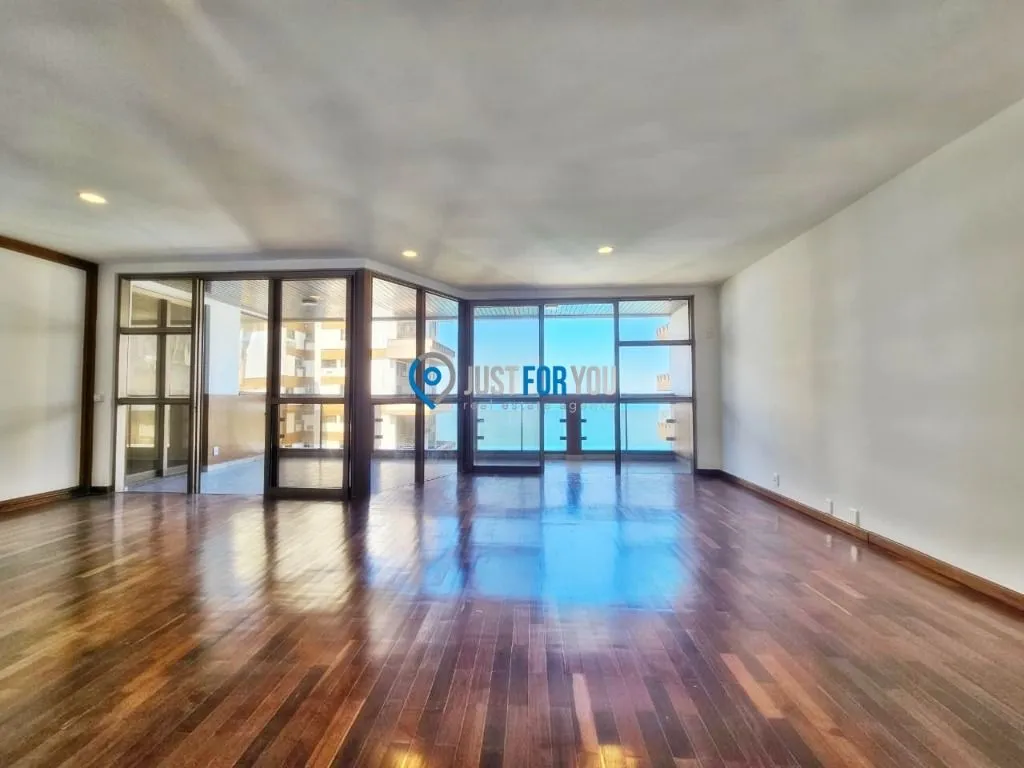 Apartamento de 4 dormitórios com 179 m² e 3 vagas — photo 14