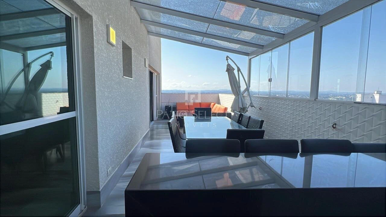 Furnished apartment, 309 m², with floor-to-ceiling windows — photo 8