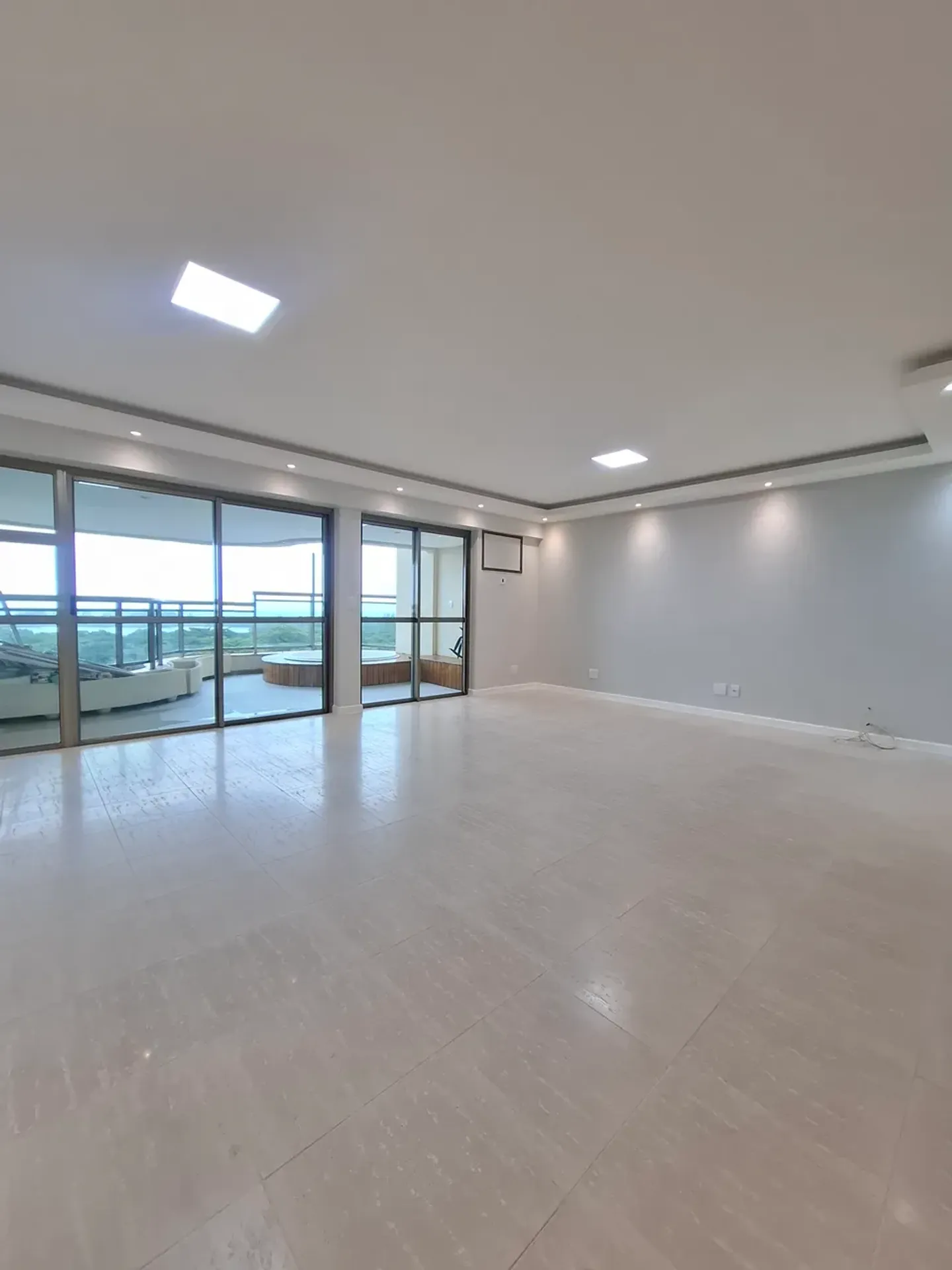 Apartment, 160 m², with floor-to-ceiling windows — photo 7