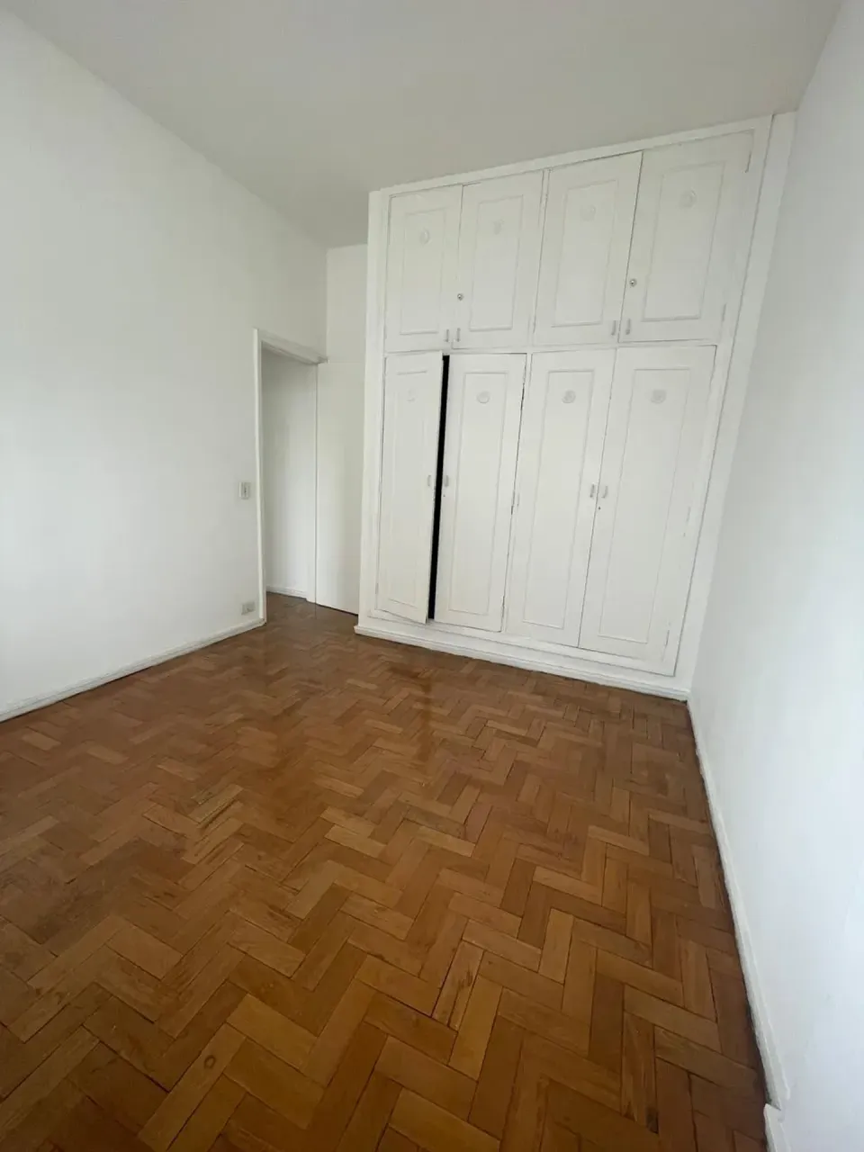 Unfurnished apartment with 2 bedrooms and 2 bathrooms — photo 13