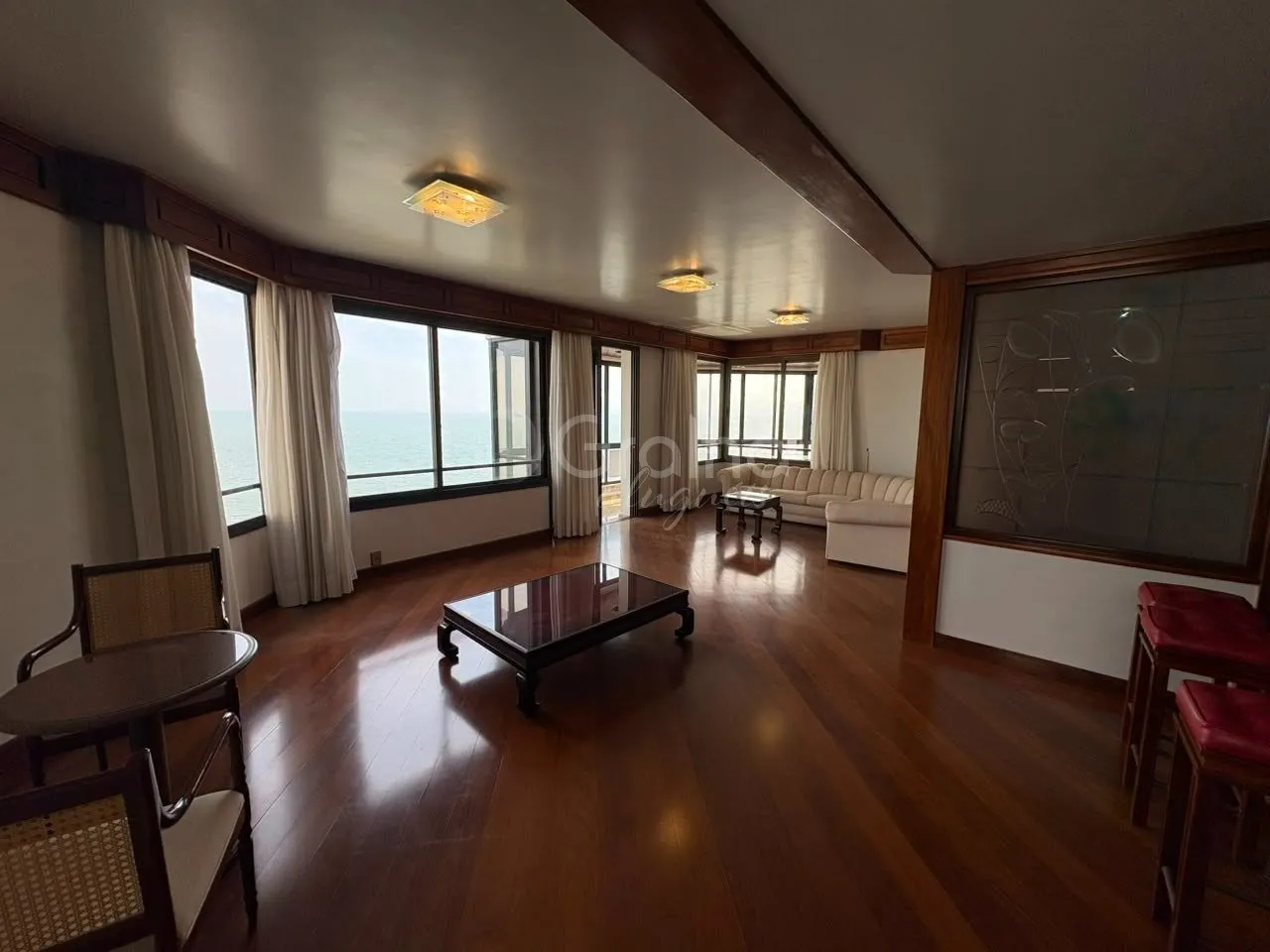 3-bedroom apartment with 446 m² and 2 parking spots — photo 18