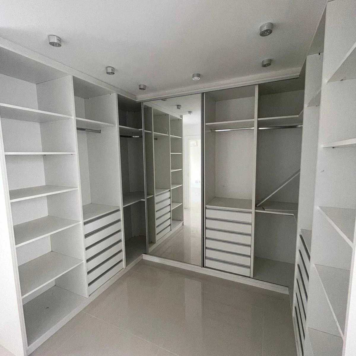 House with 5 en-suite bedrooms and 400 m² — photo 5