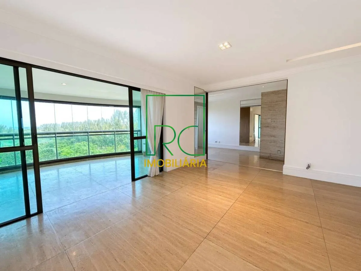 4 quartos e janelas do piso ao teto: apartamento de 174 m² — photo 32