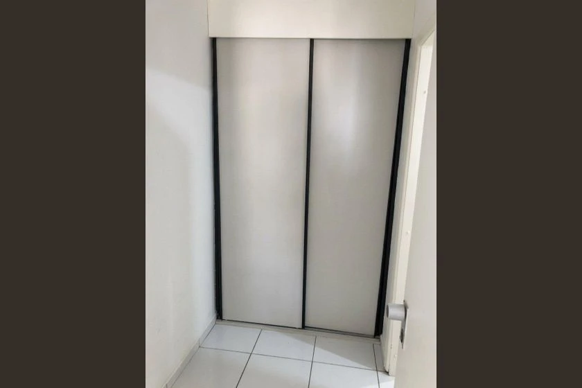 Estudio sin amueblar con 1 dormitorio y cocina abierta — photo 8