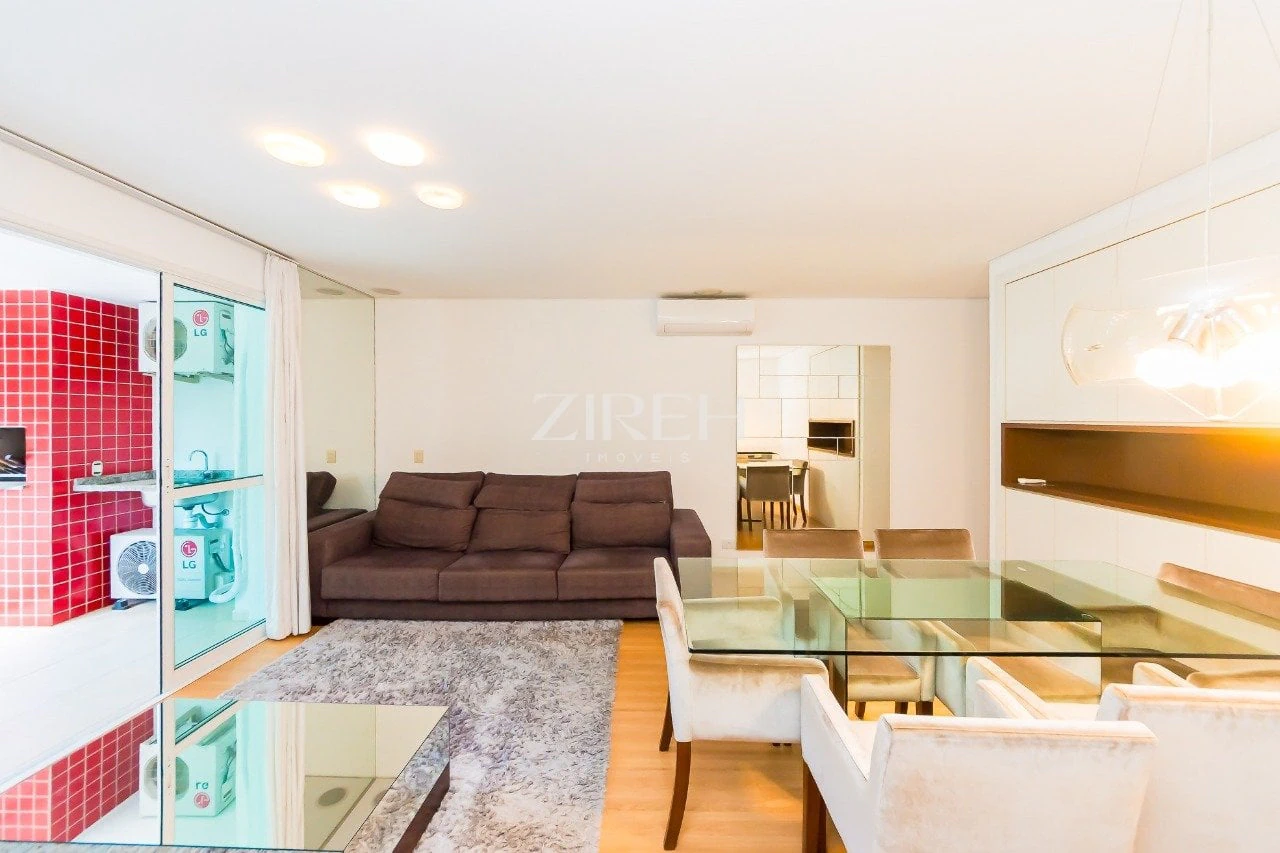 Furnished 3-bedroom apartment with 162 m² floor area