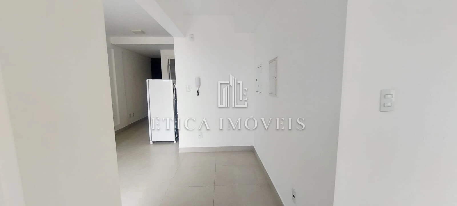 2-bedroom apartment with a grill on the balcony — photo 17