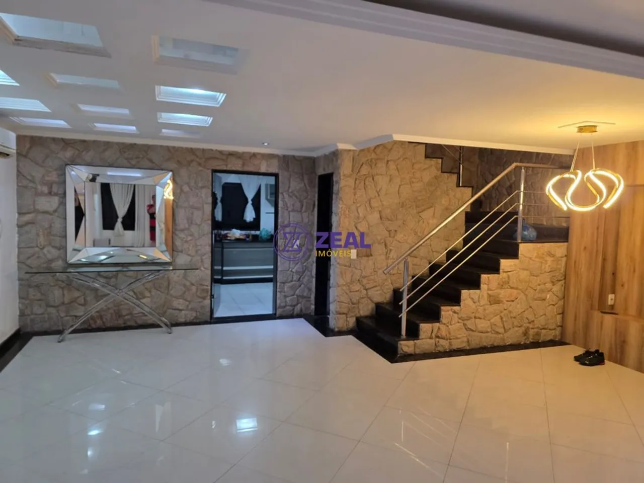 4-bedroom house with a walk-in closet in Rio de Janeiro — photo 11