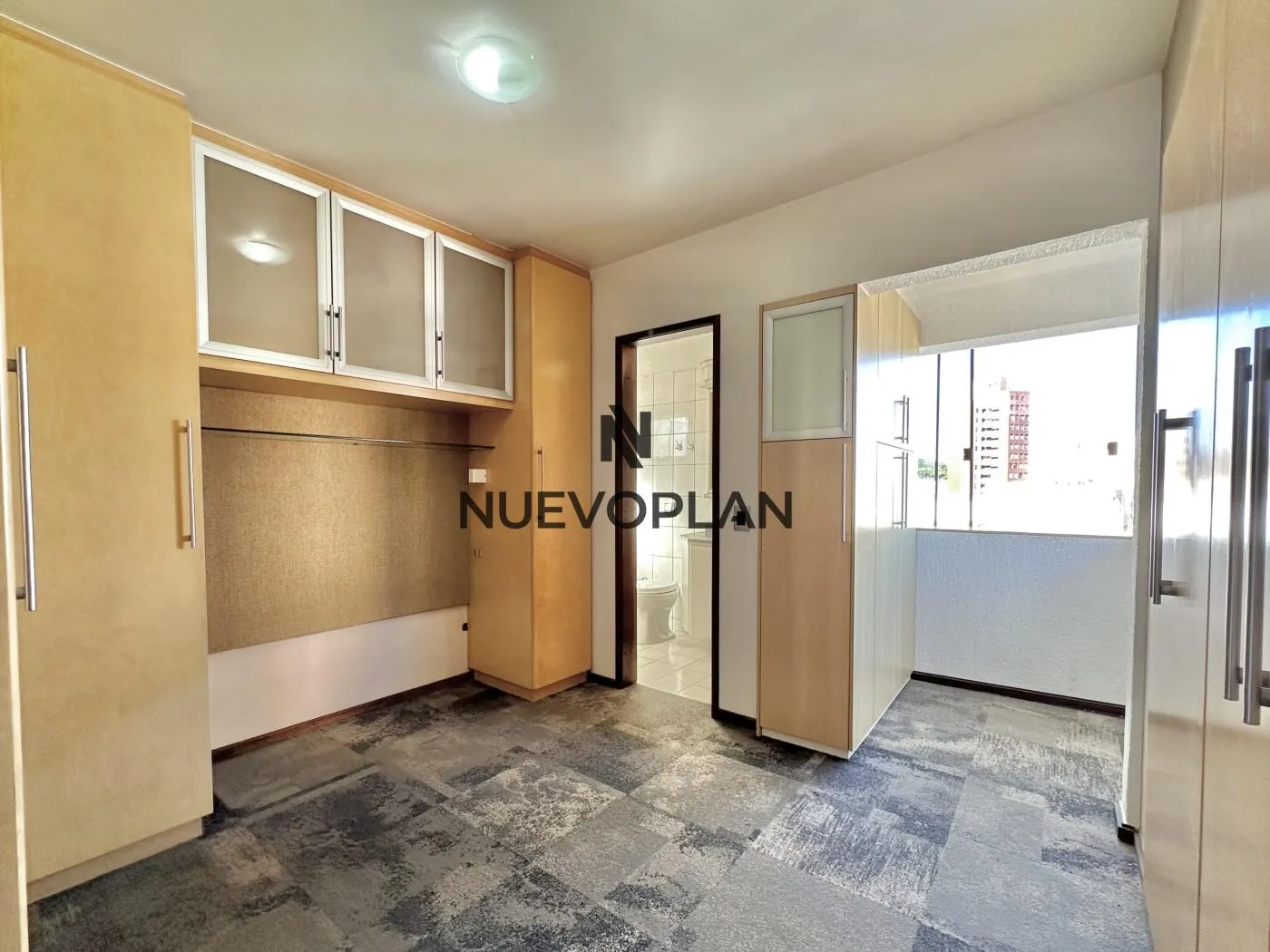 3-bedroom apartment with 1 suite, 2 bathrooms and parking — photo 24