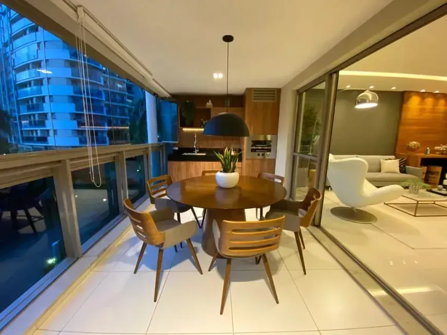 Furnished apartment with 4 bedrooms and an open kitchen — photo 23