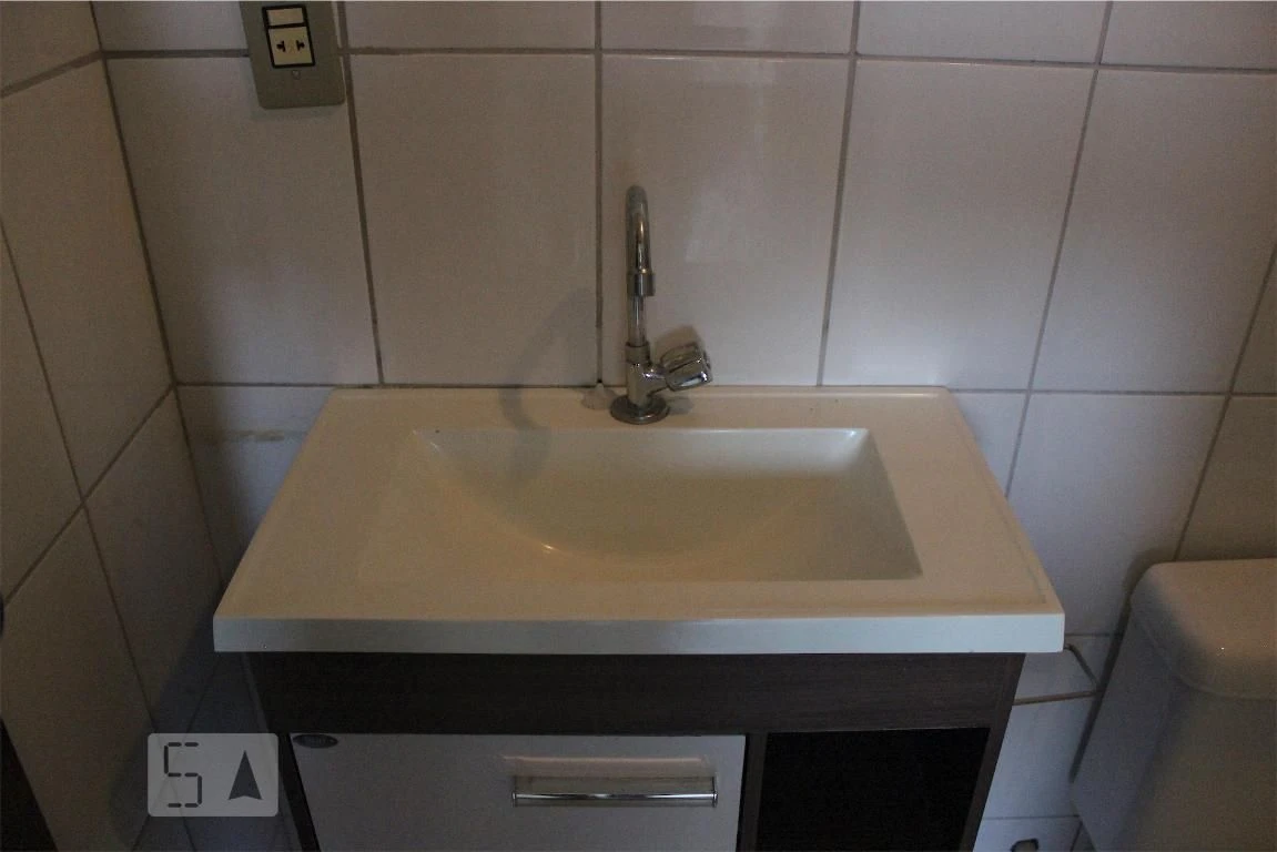2-bedroom apartment with a balcony and shared pool — photo 30
