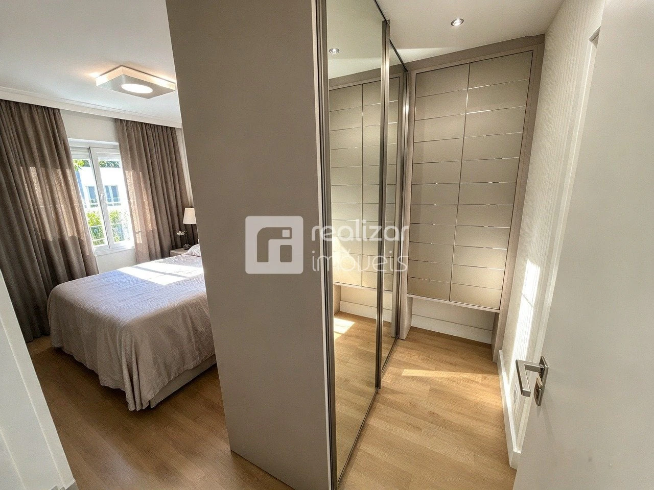 Furnished apartment, 90 m², with a washing machine — photo 16