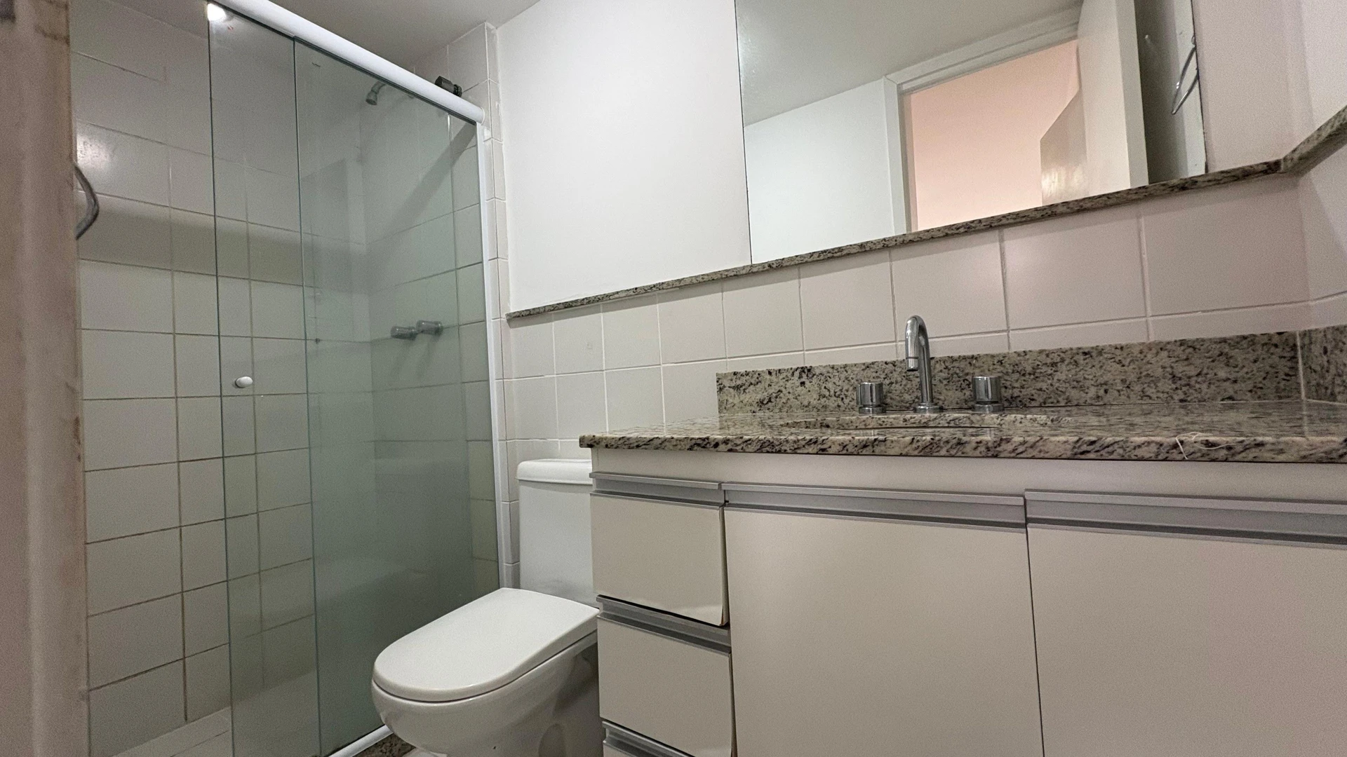 70 m² apartment with a home office and a washing machine — photo 30