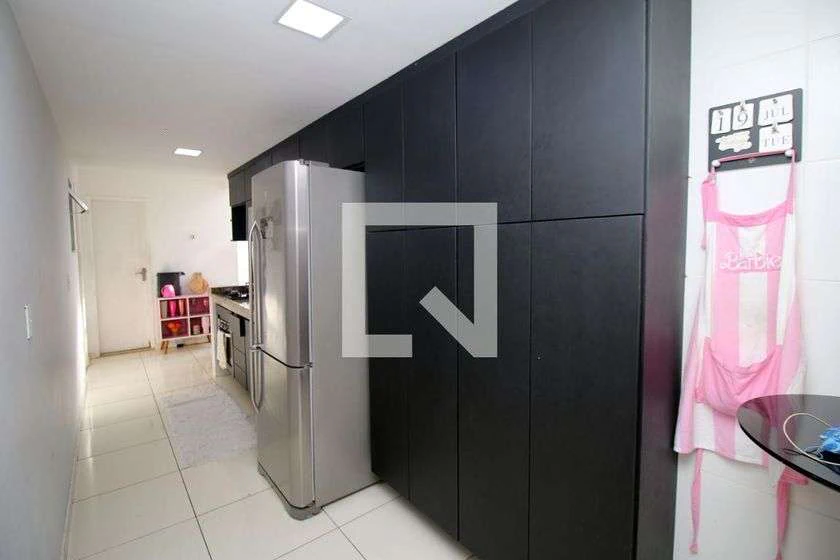 78 m² rental apartment with 2 bedrooms and 1 suite — photo 29