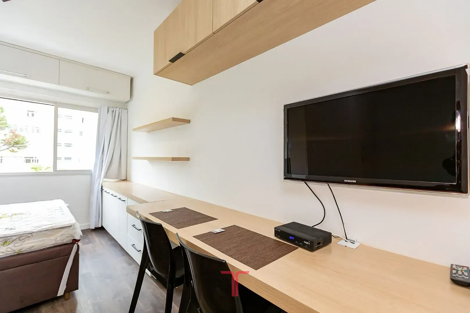 Furnished 33 m² apartment with 1 bedroom and 1 bathroom — photo 2