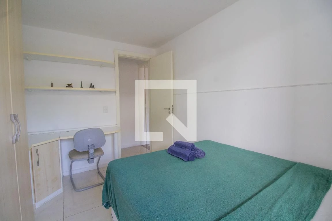 Furnished apartment with 2 bedrooms and 2 bathrooms — photo 22