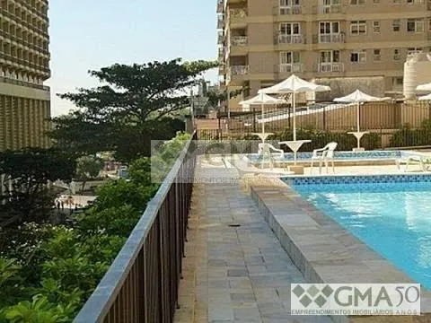 Furnished 1-bedroom apartment with open-plan kitchen — photo 25