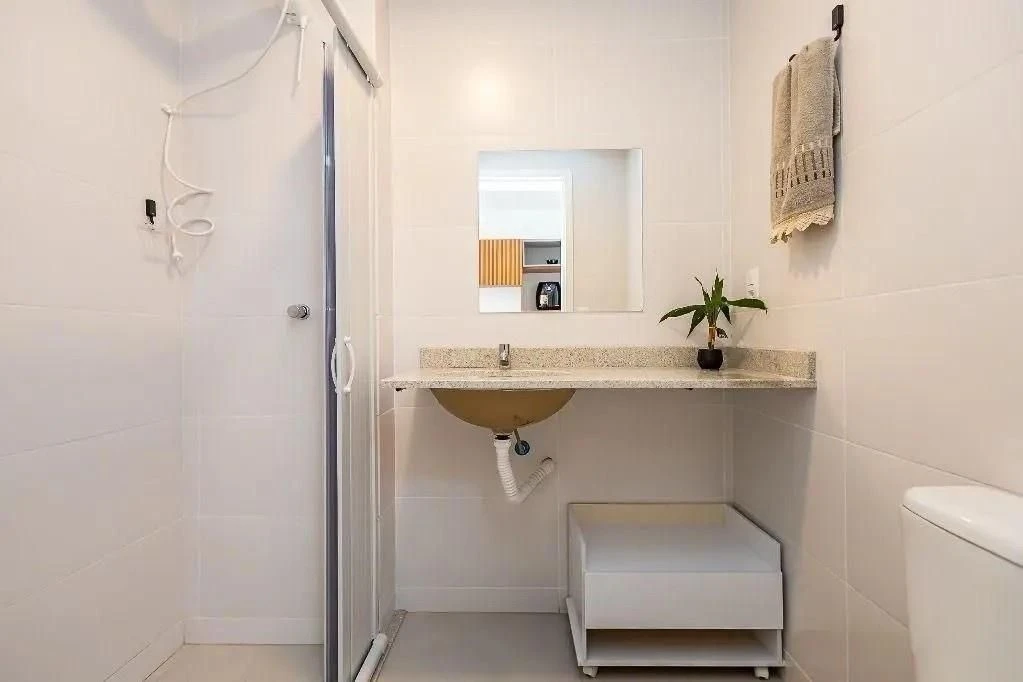 Furnished studio, 27 m², with floor-to-ceiling windows — photo 12