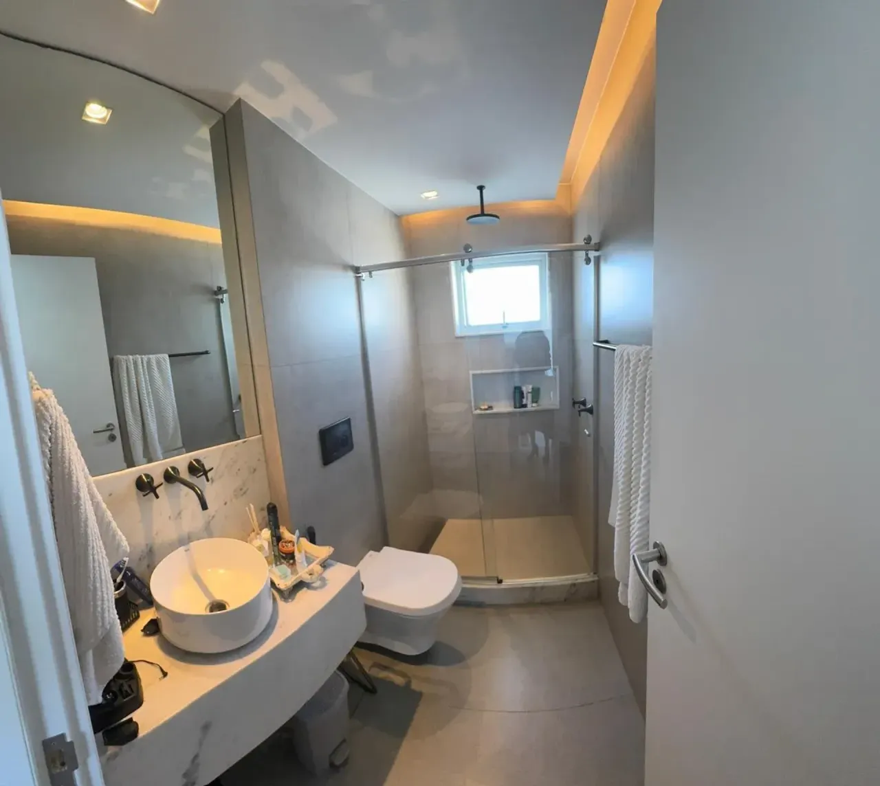 Apartamento mobiliado com 3 quartos e 5 banheiros — photo 9