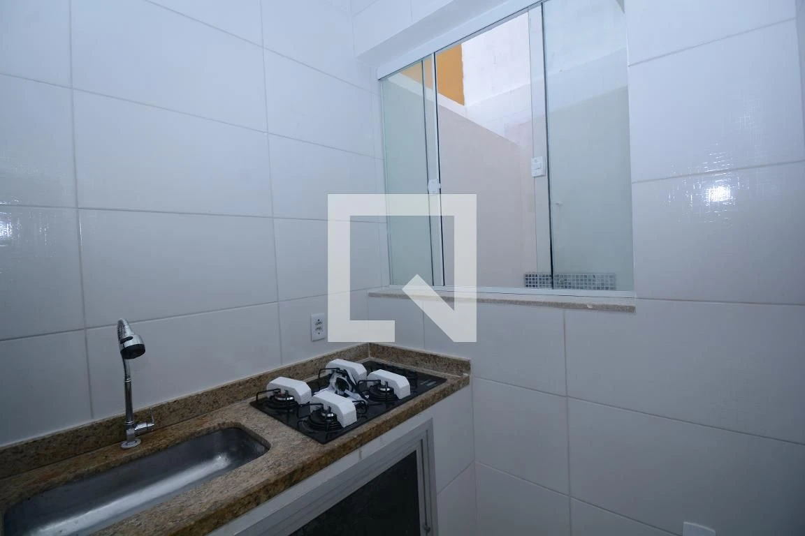 Casa sem mobília com 2 quartos, 1 banheiro e vaga — photo 10