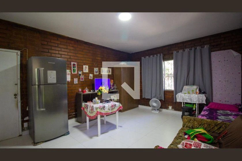 Furnished house with 5 bedrooms and 2100 m² — photo 19
