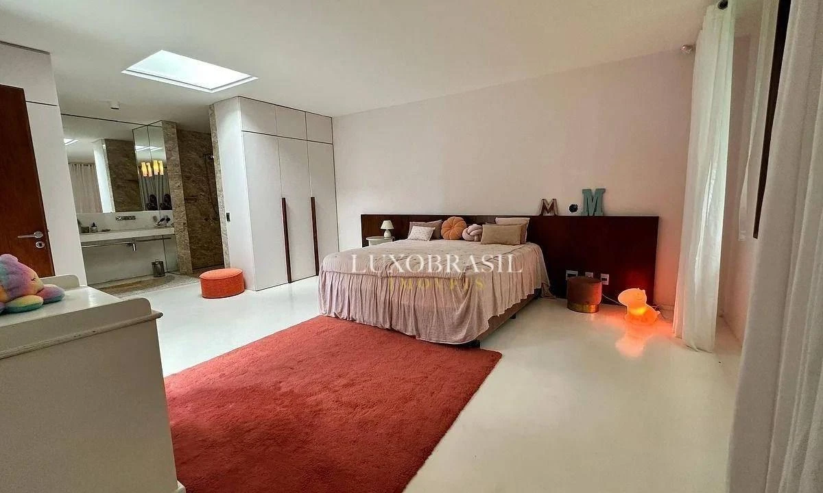 Casa amueblada con 4 dormitorios y parrilla en balcón — photo 35