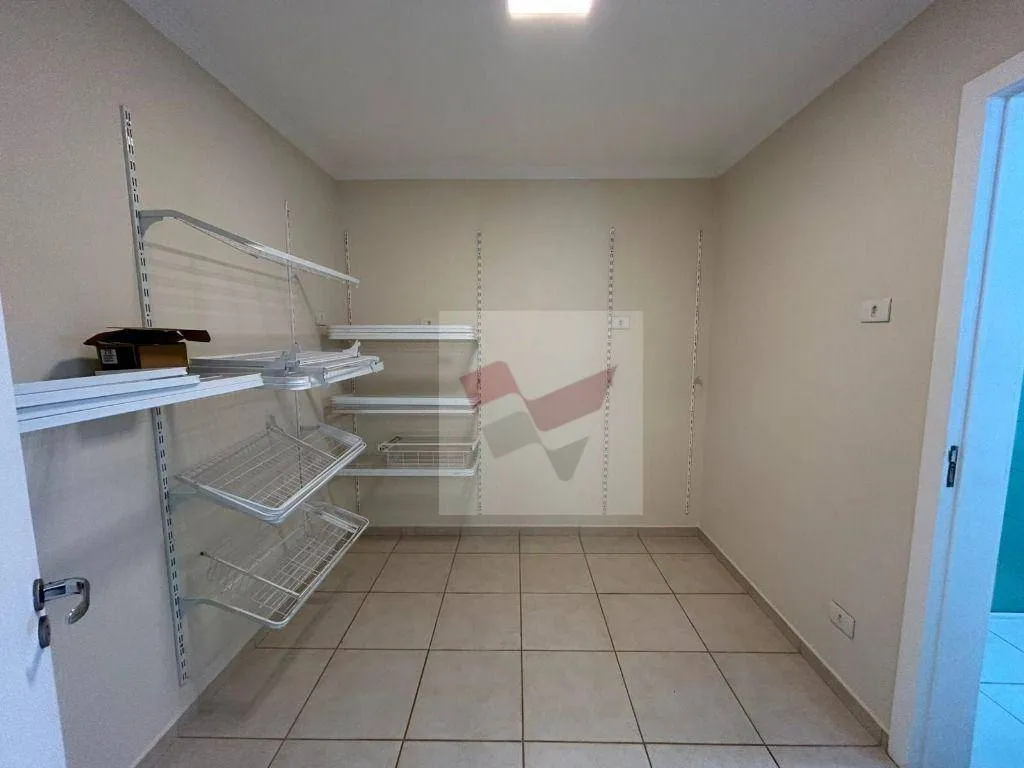 Rental house with 3 bedrooms and 4 bathrooms — photo 22
