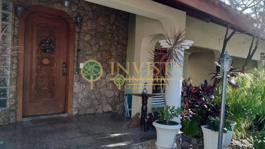 Casa de dos plantas con 5 dormitorios y 420 m² — photo 6