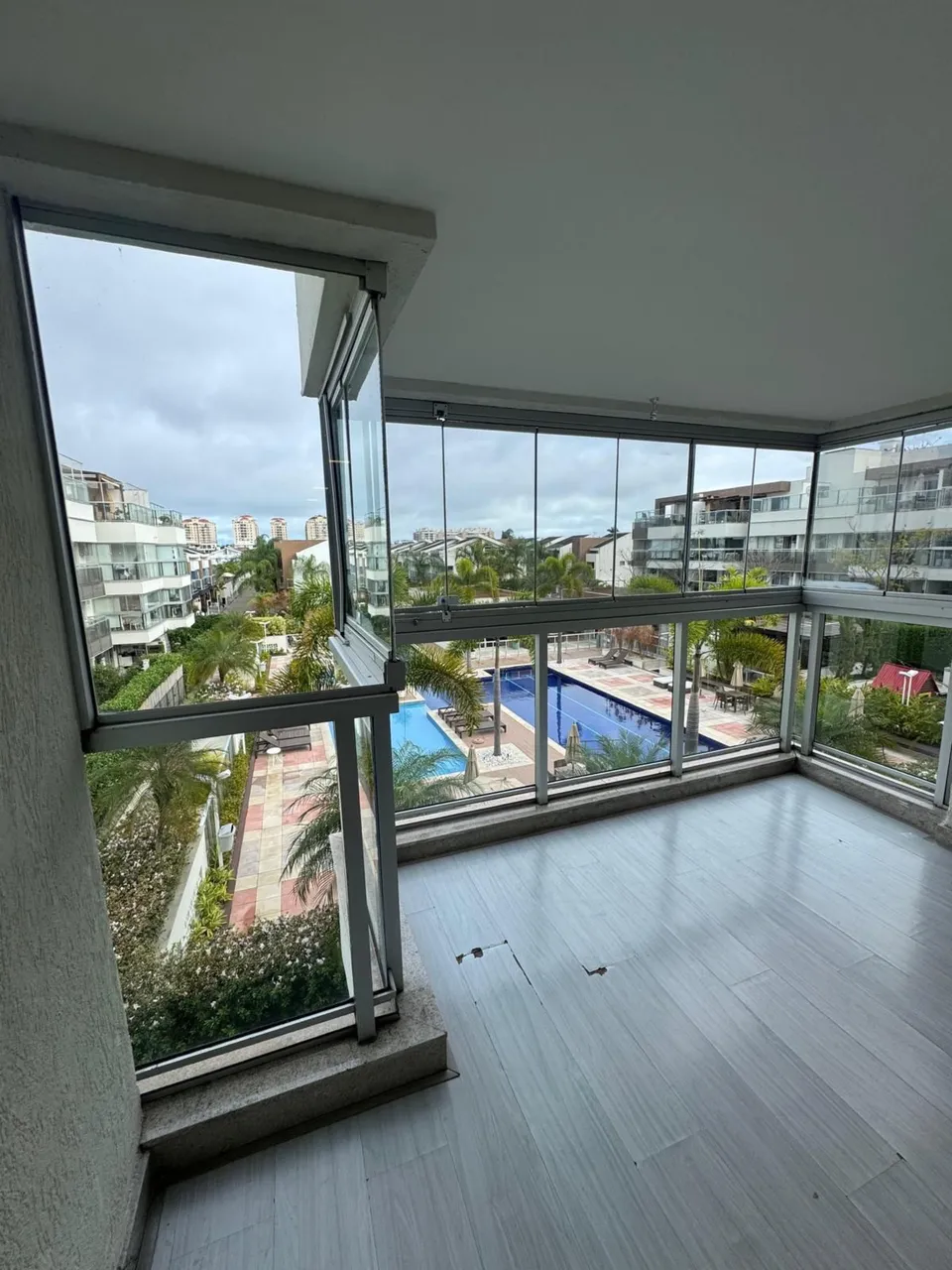Apartamento duplex mobiliado com 4 quartos e 4 banheiros — photo 5