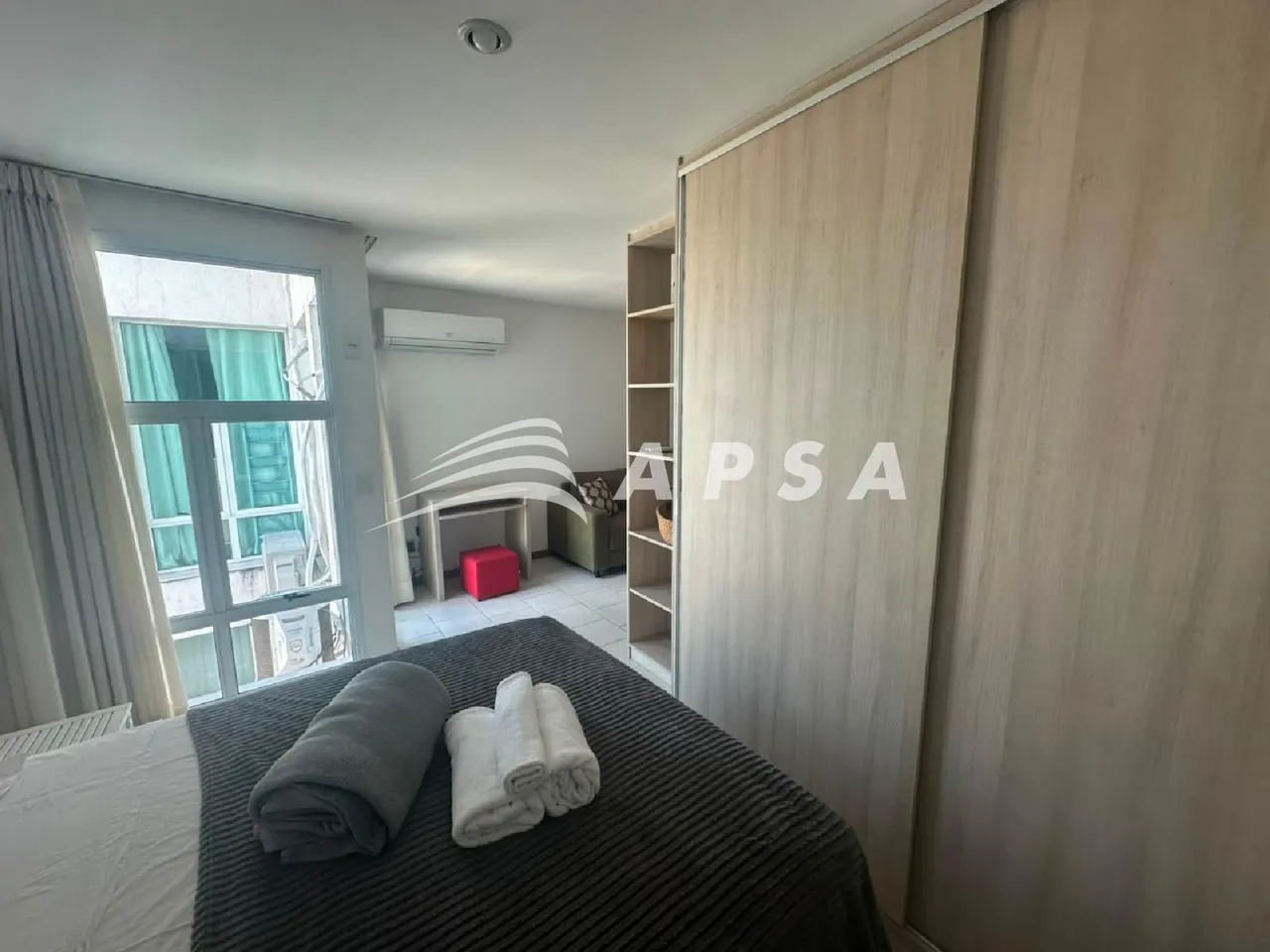 Furnished 1-bedroom apartment with a washing machine — photo 11