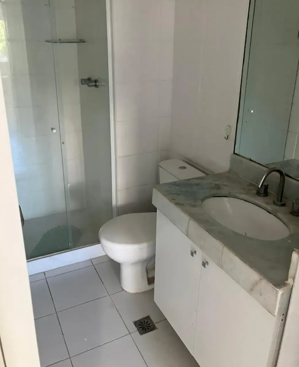 Apartamento com 2 quartos e cozinha separada com fogão — photo 12
