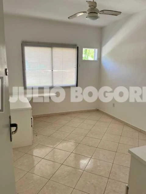 176 m² house with 3 bedrooms, 1 en-suite and pool — photo 18
