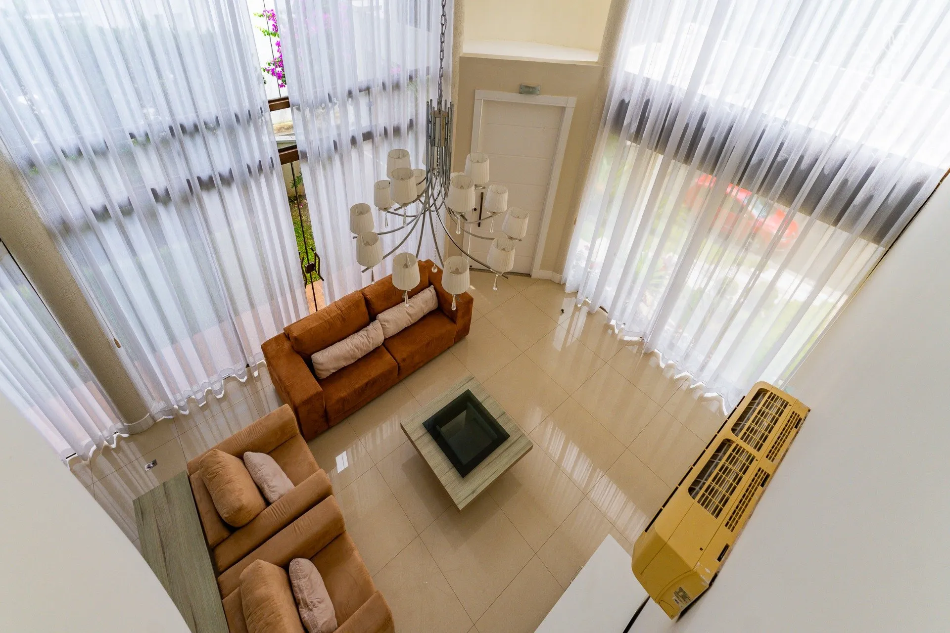Unfurnished house with 4 bedrooms and 5 bathrooms — photo 55