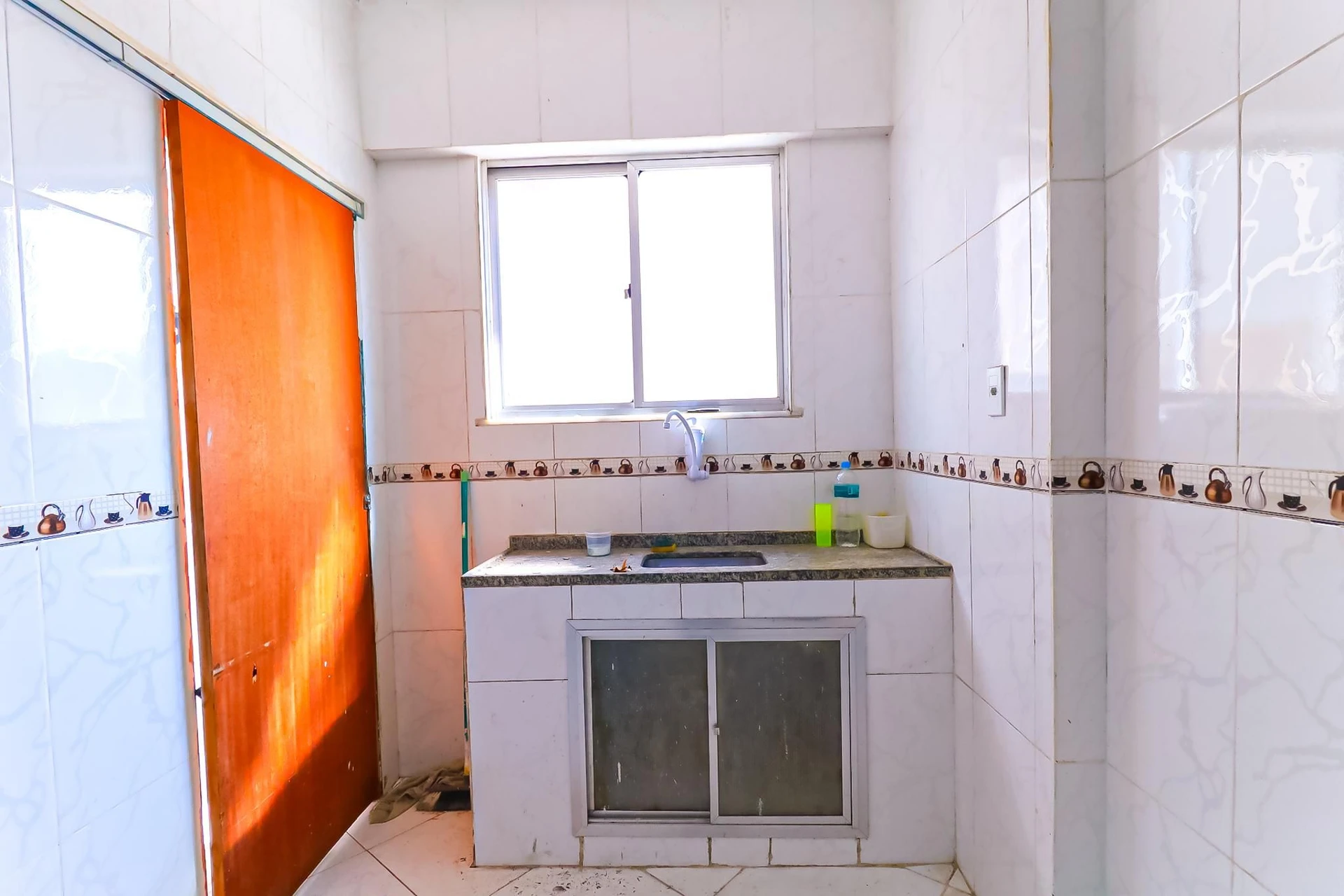 House with 2 bedrooms and a private garden — photo 12