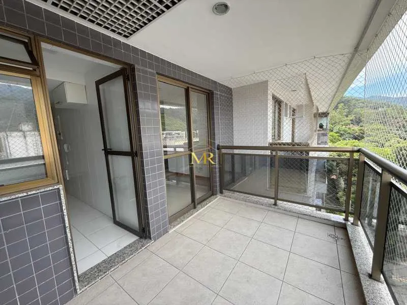 Apartment, 135 m², with a grill on the balcony — photo 4