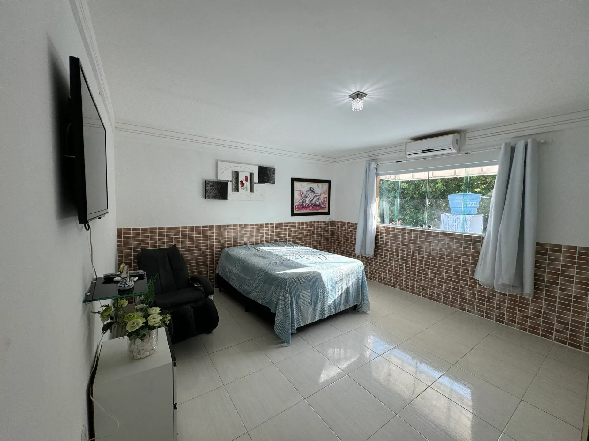 Furnished house with 5 en-suite bedrooms and private garden — photo 21