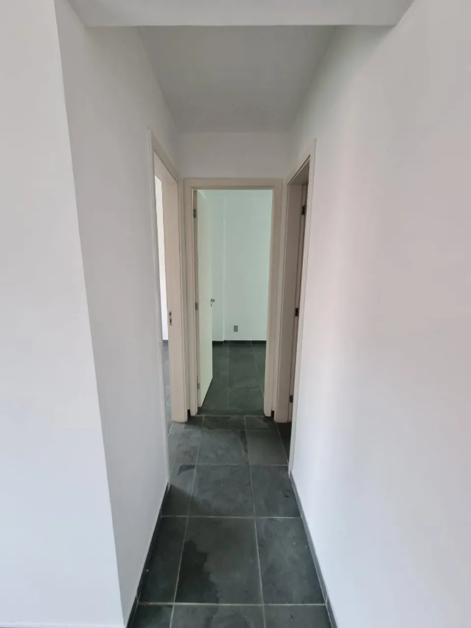 2-bedroom apartment with mountain view — photo 9