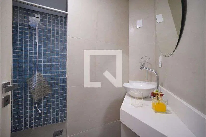 2-bedroom apartment with a washing machine — photo 18